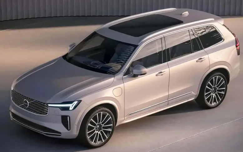 볼보 XC90 신형 모델, 출시 전 이미 완판된 플래그십 SUV의 매력